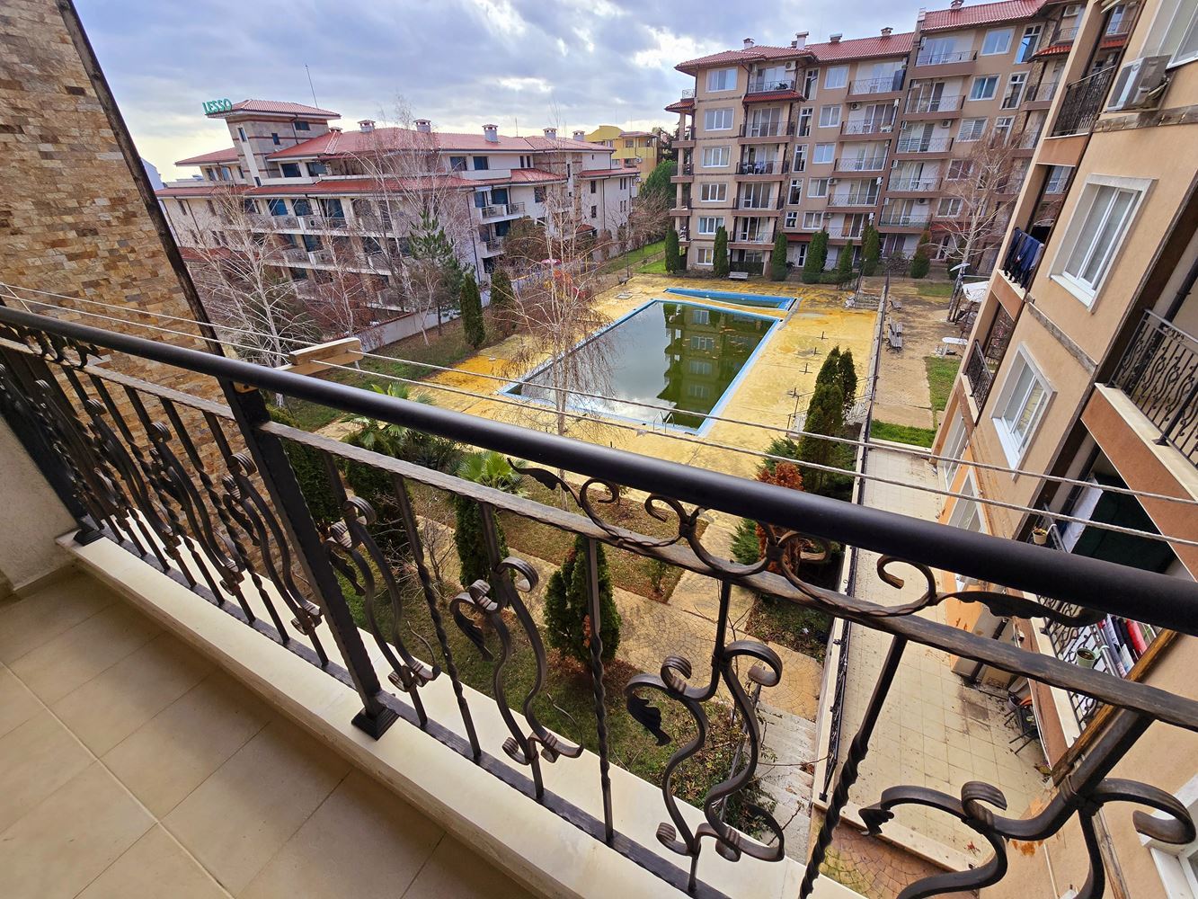 Space, Comfort and a Pool View – Your New Home in Ravda