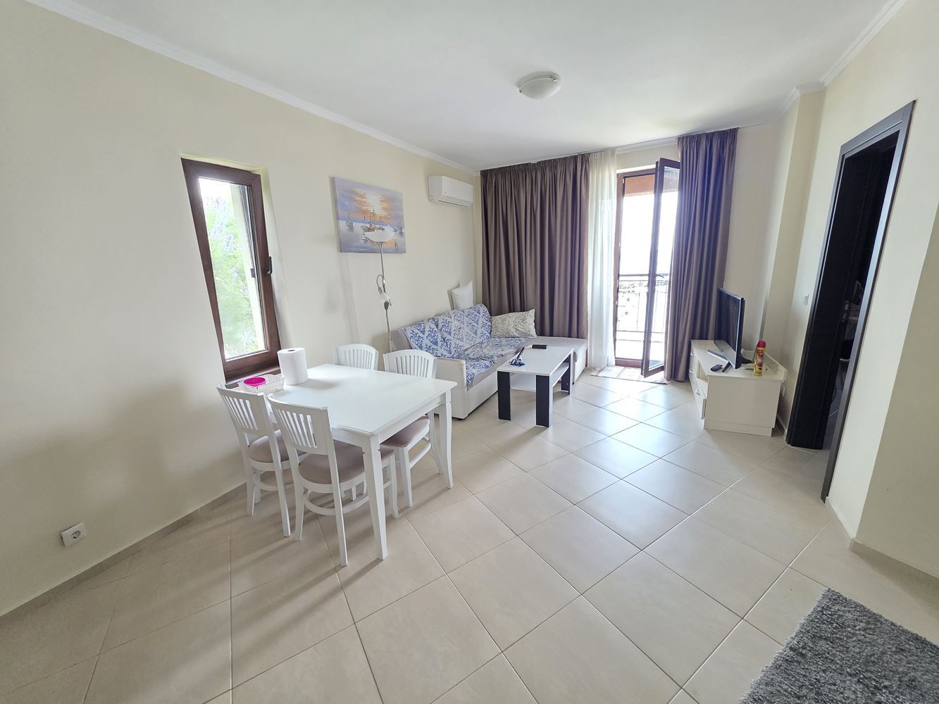 One-bedroom apartment on the first line with a frontal sea view in Nessebar