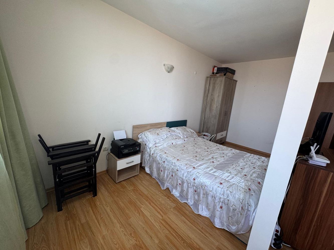 Spacious studio with sea view and separate sleeping area in Aheloy