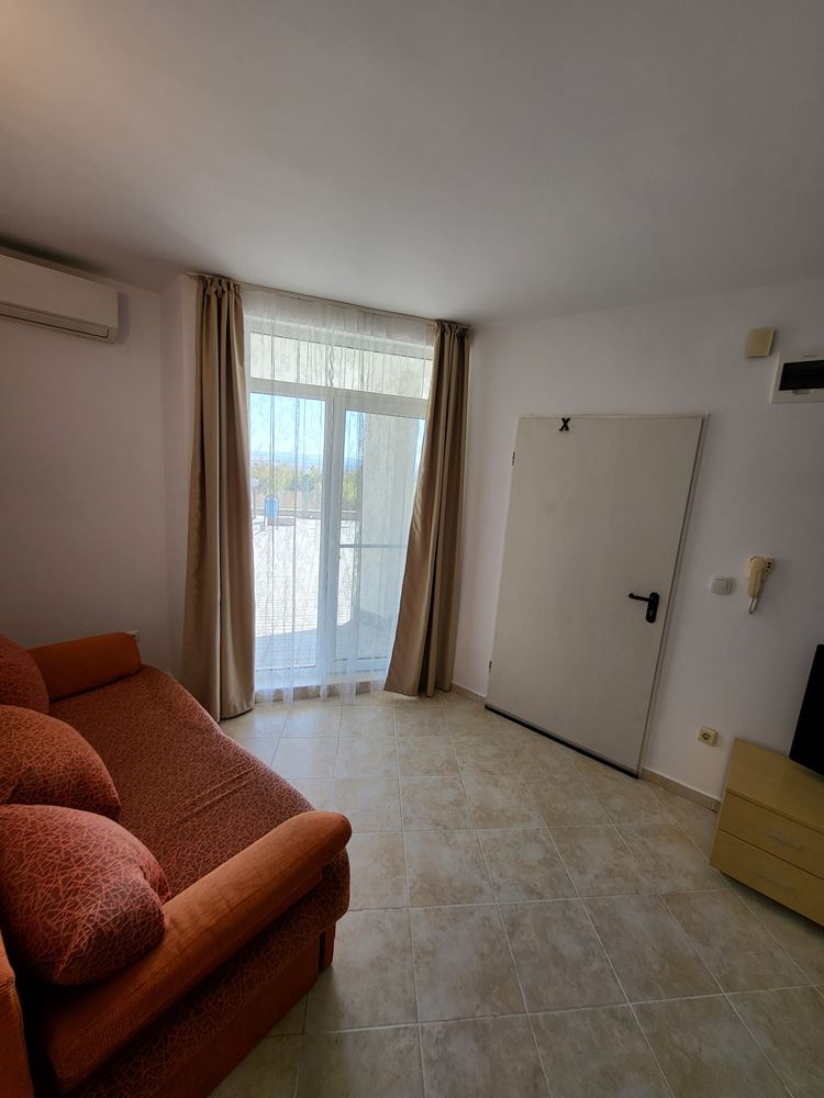 Small One-Bedroom Apartment with Direct Access to the Swimming Pool – A Cozy Property in a Complex with Extensive Facilities near Sunny Beach