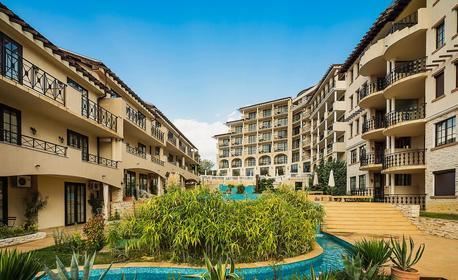 One-Bedroom Apartment on the First Line in Obzor – Seaside Comfort, SPA Facilities and Tranquility Surrounded by Greenery