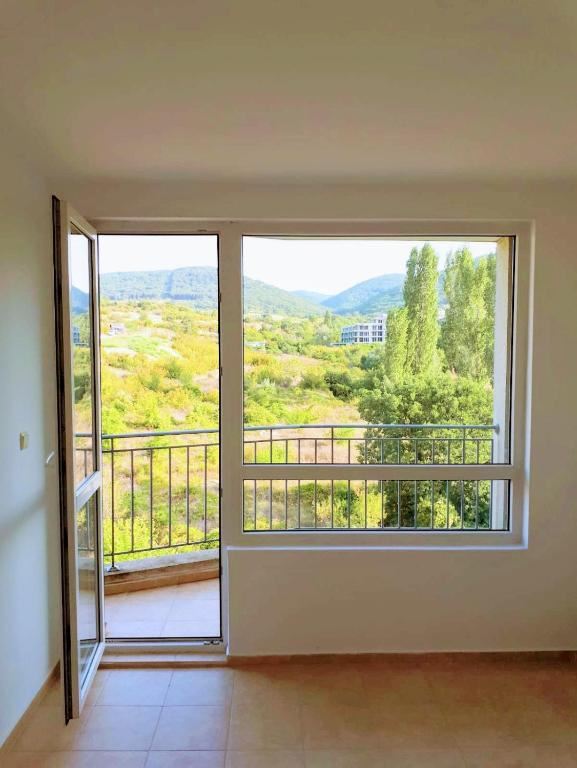 Spacious Two-Bedroom Apartment with Panoramic Sea Views in Sveti Vlas – Comfort, Tranquility, and an Excellent Location