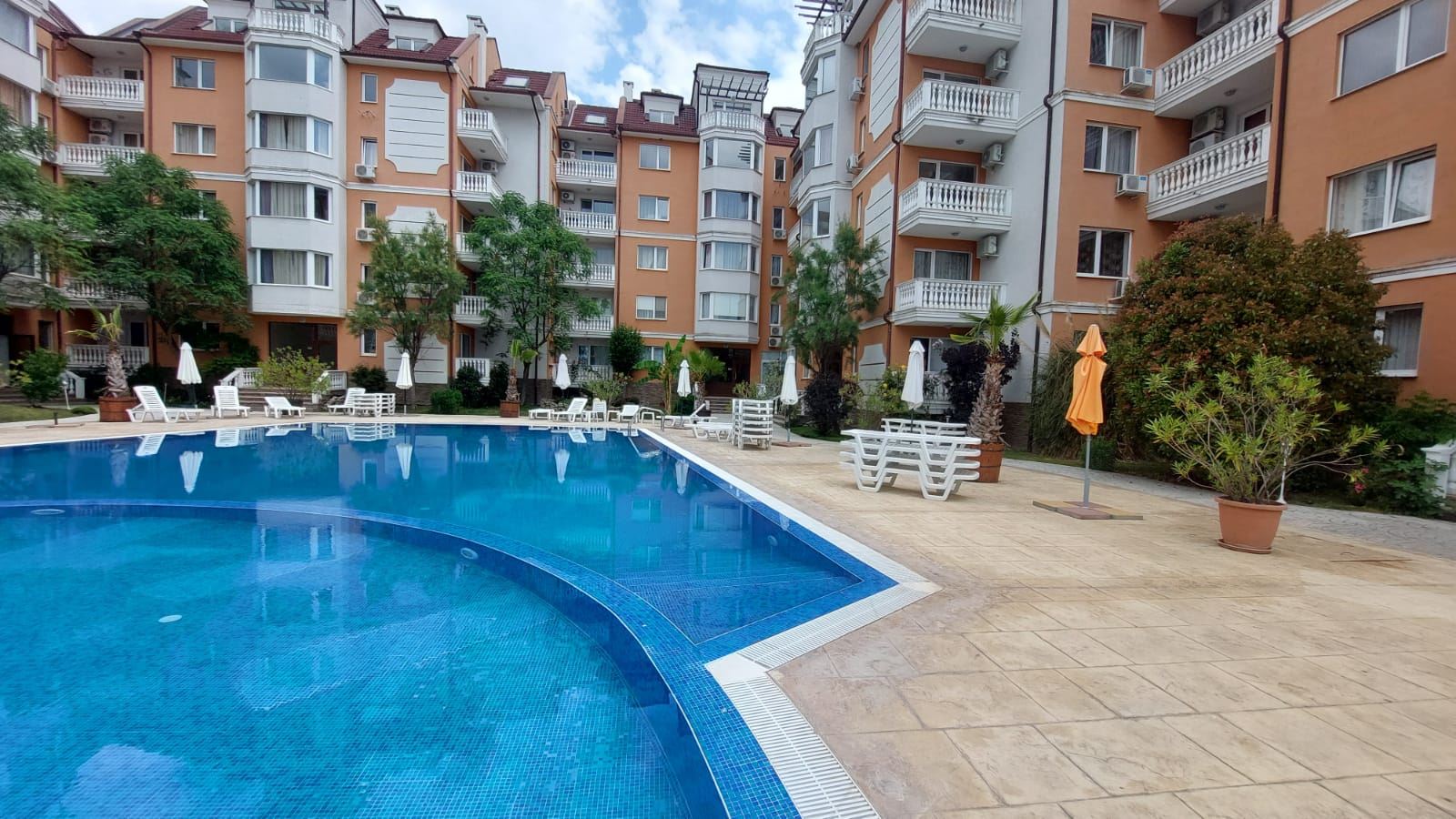 One-bedroom apartment 500 meters from the beach in Sunny Beach – ready to move in