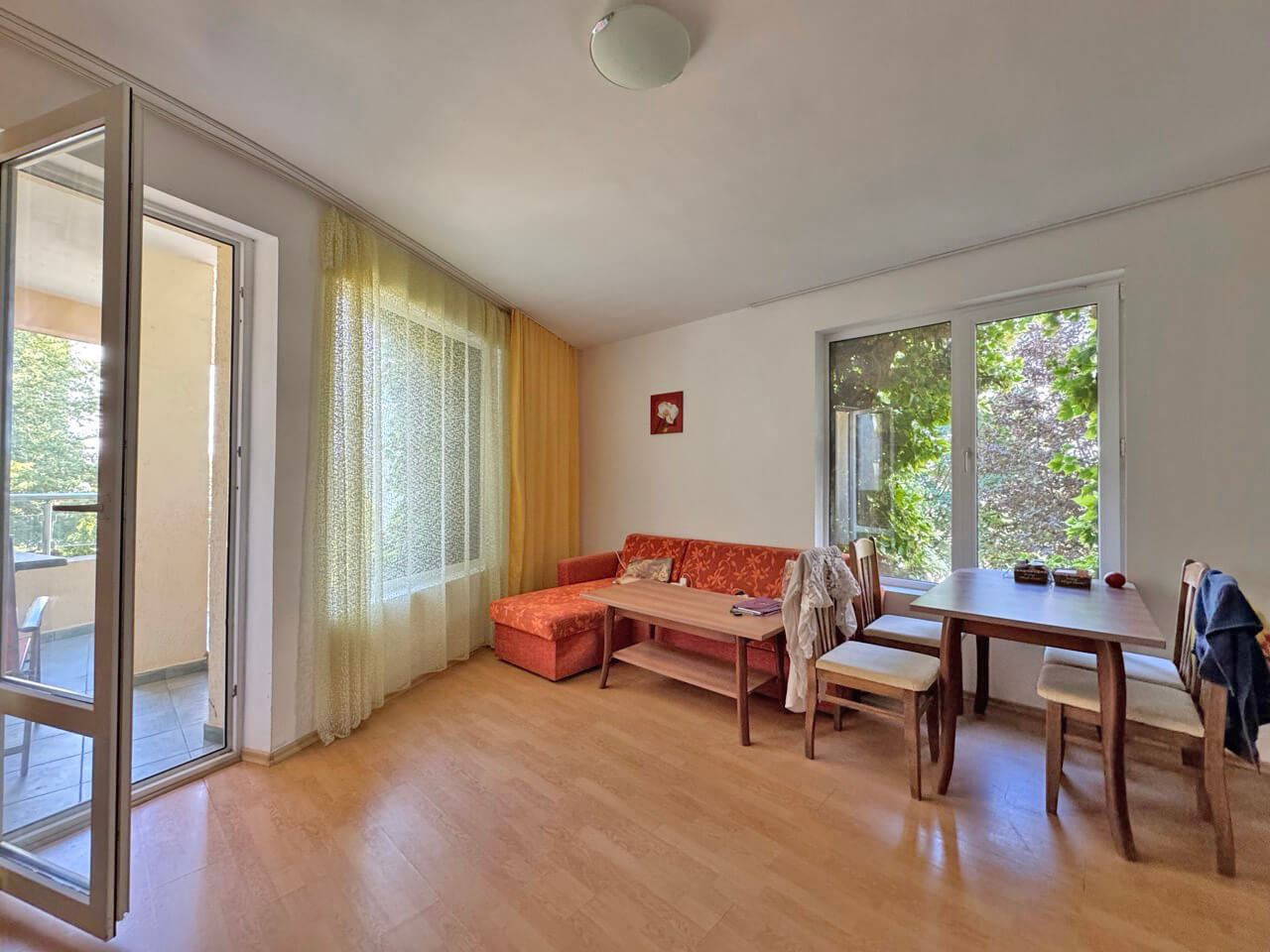 Two-room apartment with pool view, 100 m from the beach in Sunny Beach
