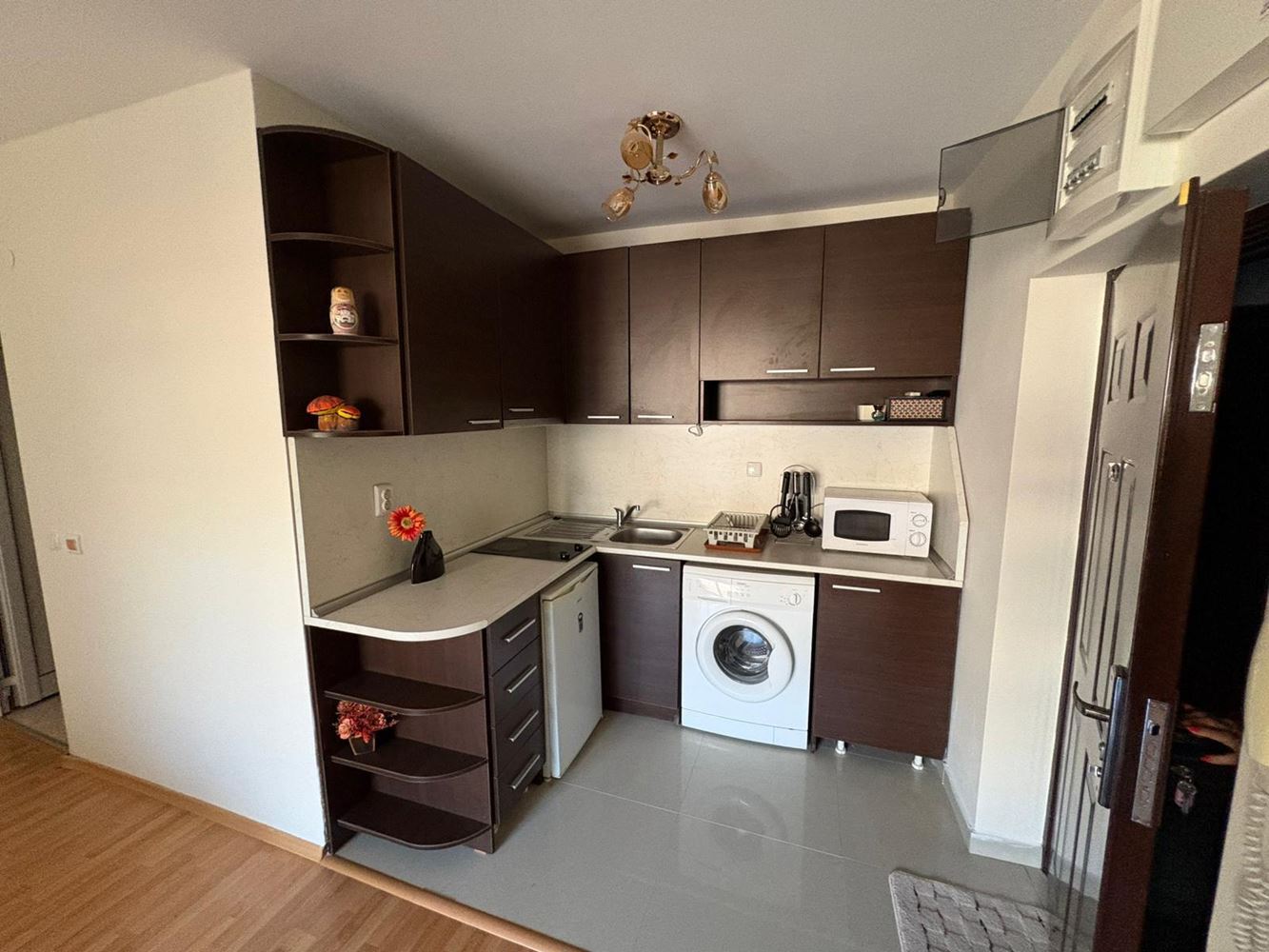 Spacious studio in the heart of Pomorie Old Town – just steps from the sea