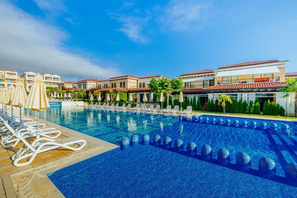 Luxury two-bedroom apartment in an elite complex in Sozopol