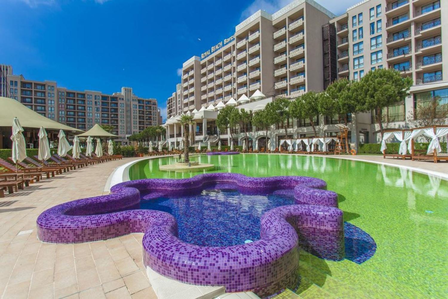 Luxury one-bedroom apartment with panoramic sea view in a prestigious complex in Sunny Beach
