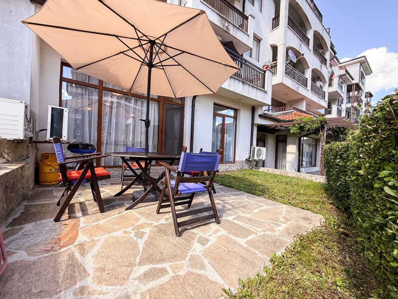 Spacious One-Bedroom Apartment with a Private Garden and Large Veranda in a Complex near Aheloy