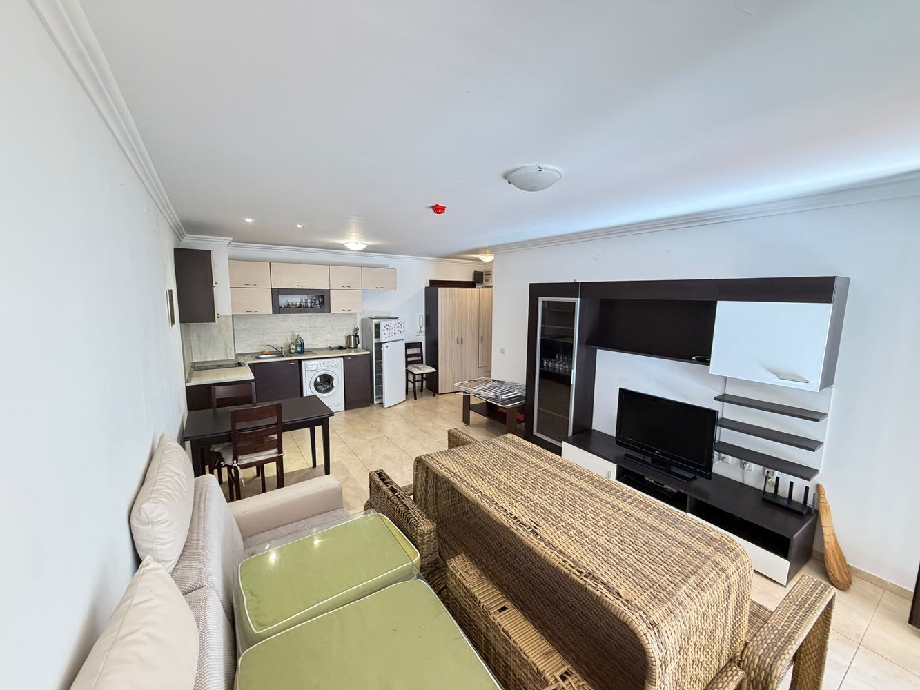 Seafront Apartment with Direct Beach Access in Sveti Vlas – Private Garden Attached to the Apartment