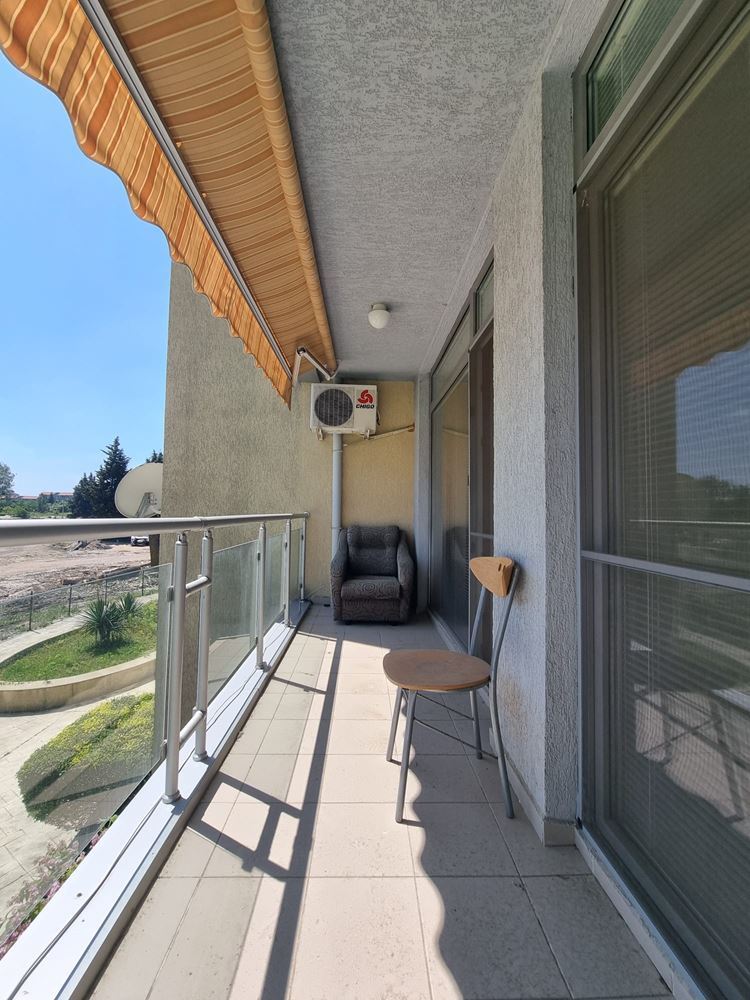 Furnished apartment with one bedroom in Sunny Beach – functional property with amenities and low maintenance fee