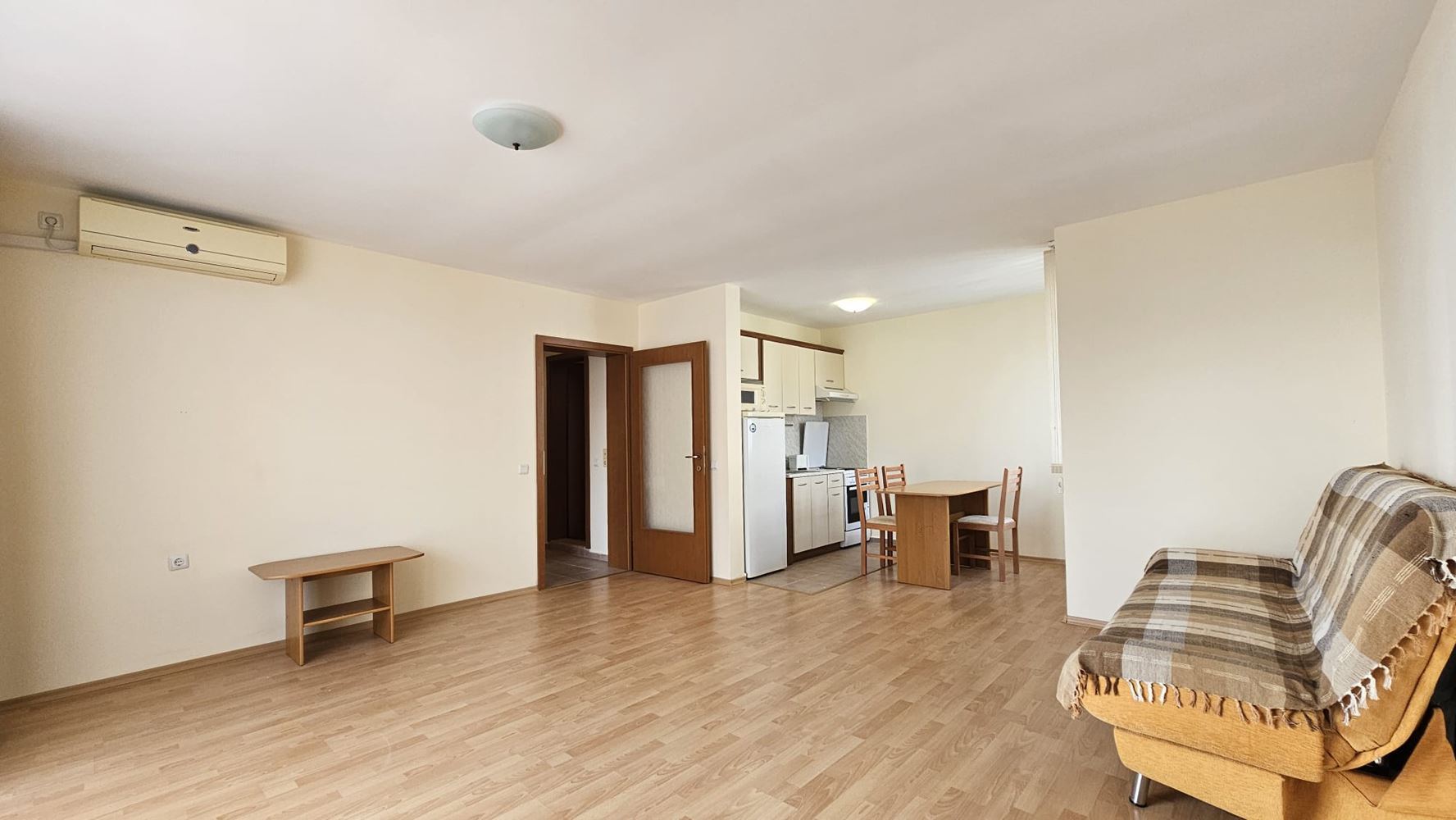 Seaside idyll on the first line – one-bedroom apartment with sea view in Sveti Vlas