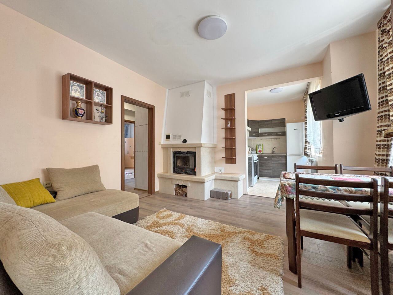 Spacious Three-Bedroom Apartment for Year-Round Living in the Cherno More District, Nessebar