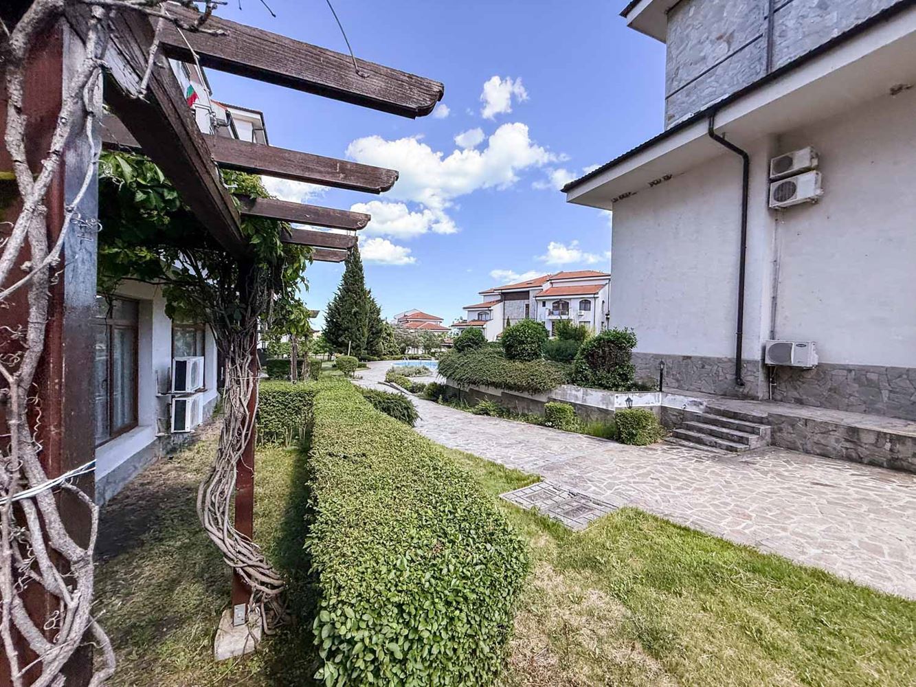 Spacious One-Bedroom Apartment with a Private Garden and Large Veranda in a Complex near Aheloy