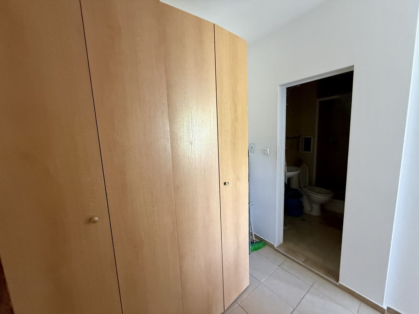 Cozy and fully furnished studio in Sveti Vlas – a perfect home by the sea with a low maintenance fee
