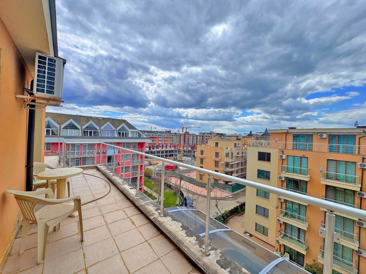 Panoramic one-bedroom apartment with large terrace and open view – Sunny Beach