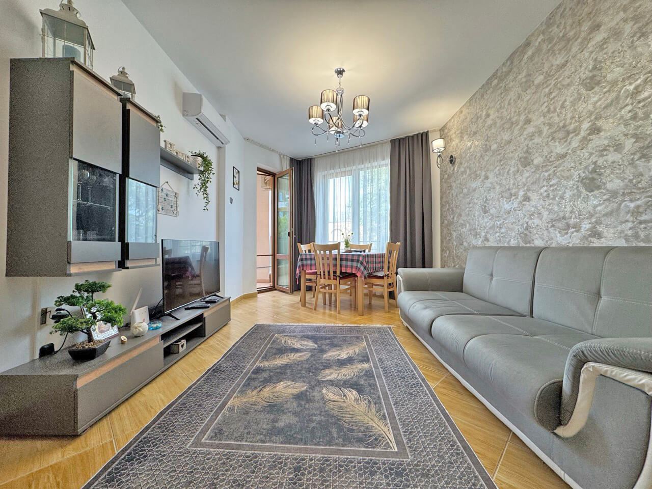 Stylish one-bedroom apartment with pool view in Sunny Beach Resort