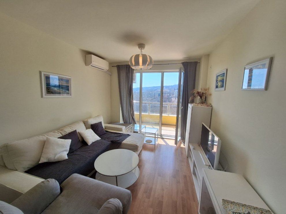 Furnished One-Bedroom Apartment on the First Sea Line with Sea View in Byala