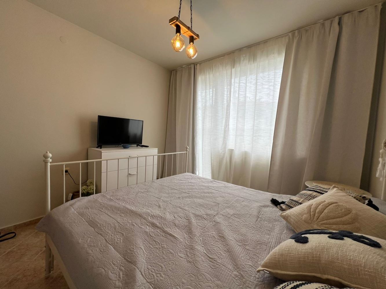 Sozopol – one-bedroom apartment on absolute first line to the sea at Harmani Beach