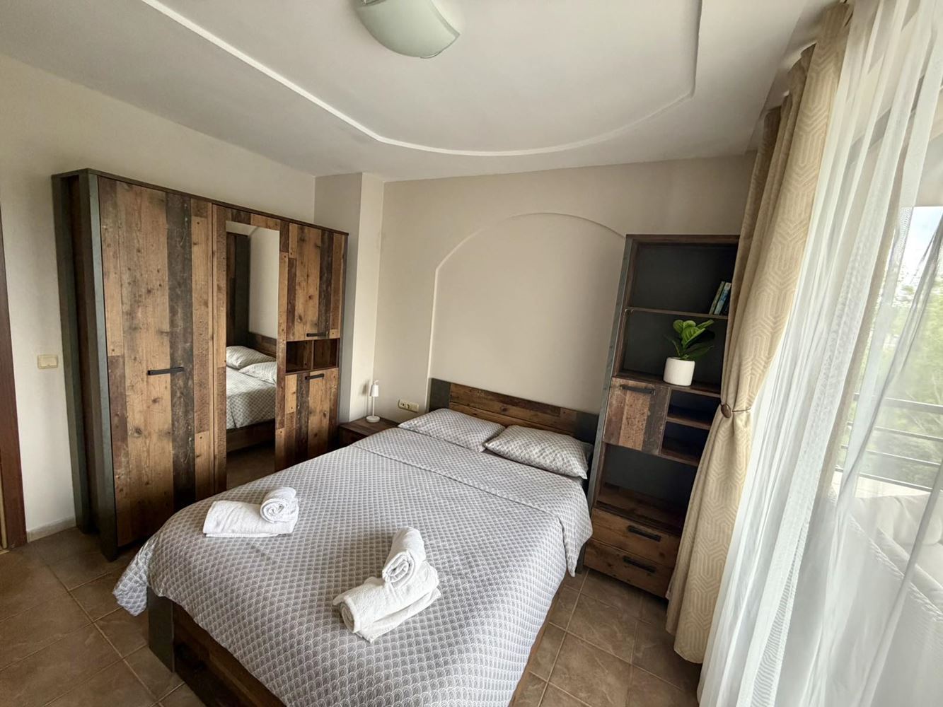 Furnished one-bedroom apartment in an elite complex with swimming pools and sports facilities