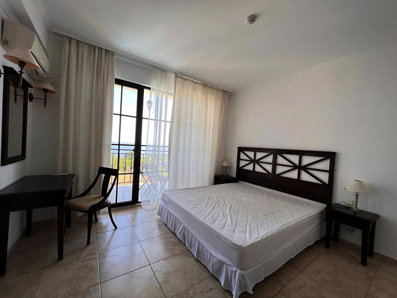 Wonderful One-Bedroom Apartment with Sea Views in a Luxury Seafront Complex in Obzor
