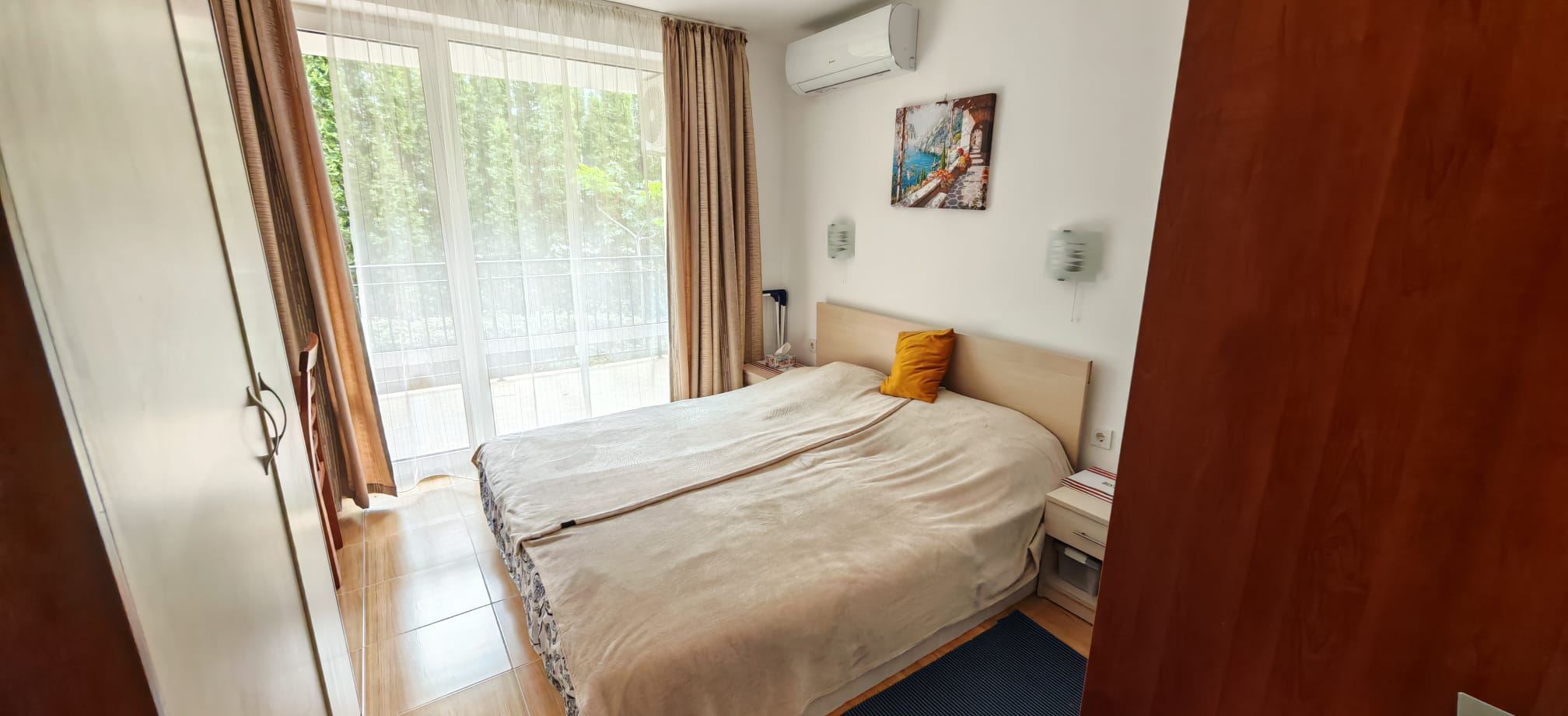 Spacious two-bedroom apartment with pool view and excellent amenities in the complex