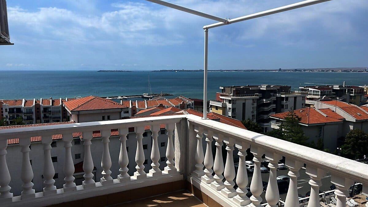 Spacious Four-Bedroom Apartment with a Unique Panoramic View of the Entire Bay in Sveti Vlas