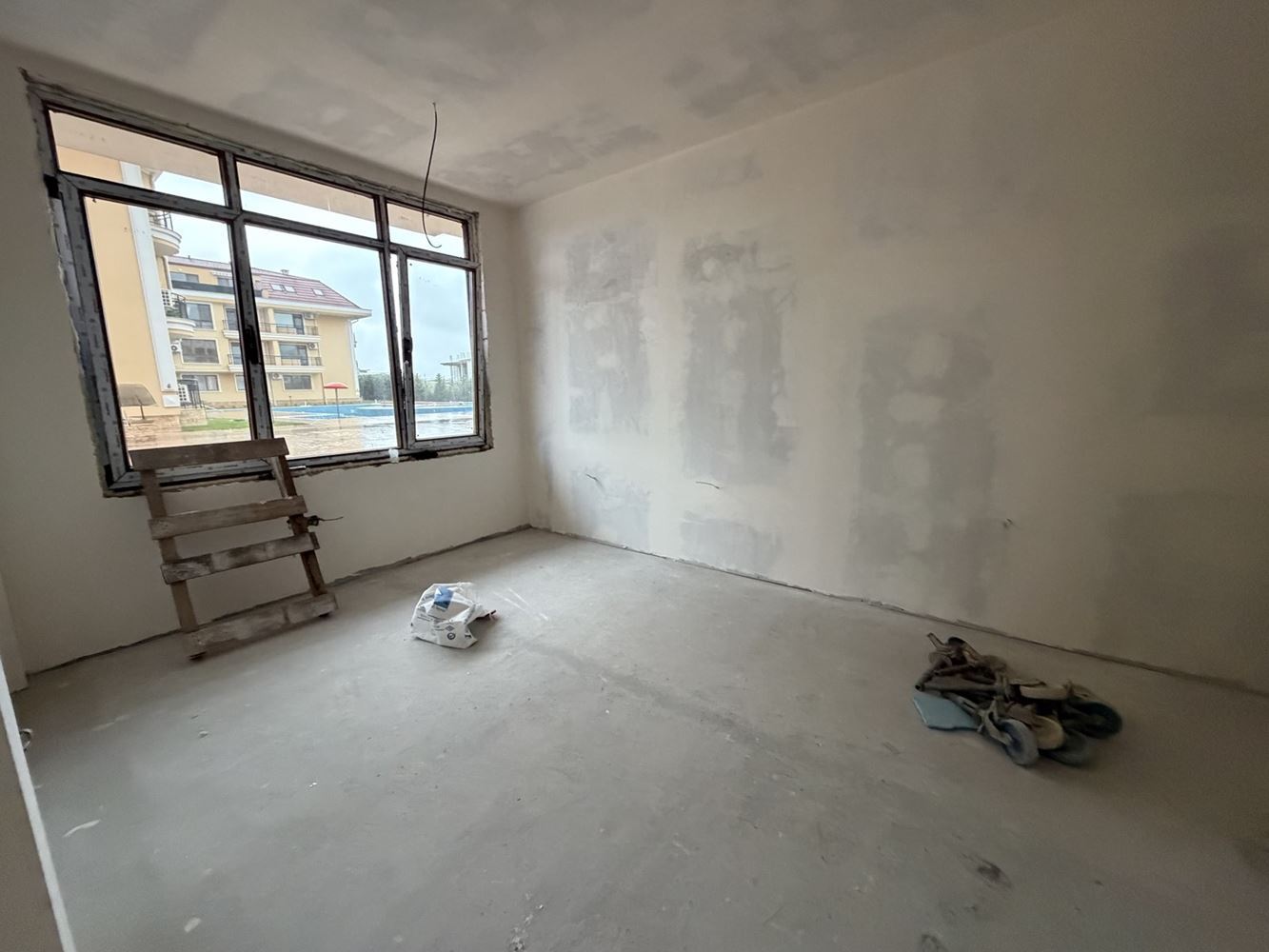 One-bedroom apartment in a modern complex just steps from the sea in Ravda – a perfect choice for investment or a cozy home