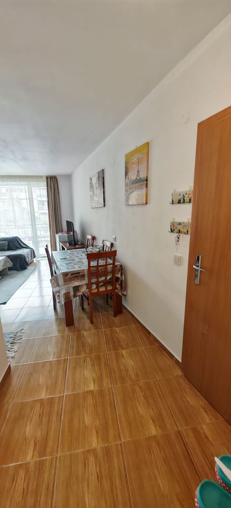 Spacious two-bedroom apartment with pool view and excellent amenities in the complex
