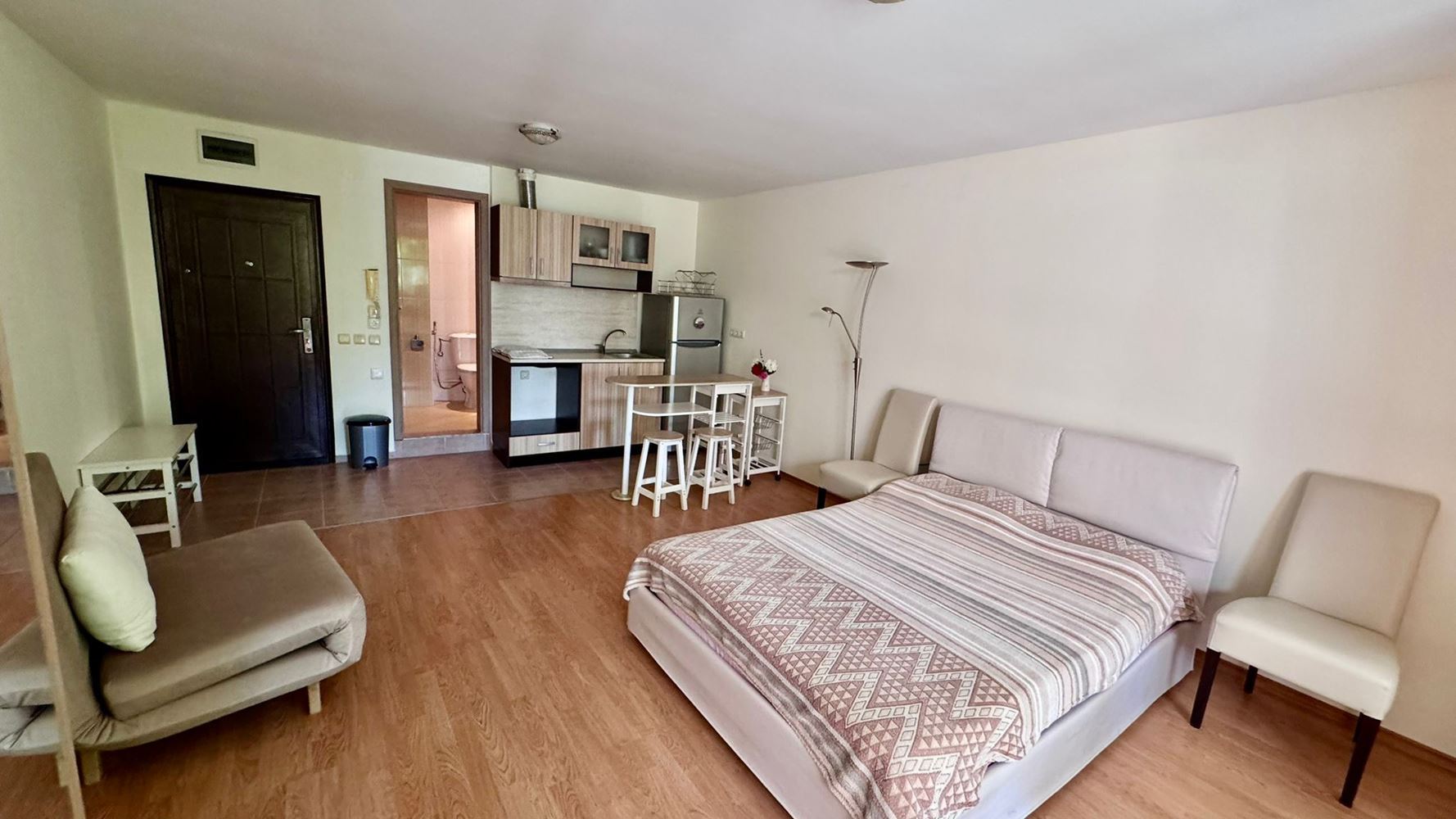 Spacious Studio in a Prestigious Complex in Sveti Vlas – Peace and Comfort All Year Round