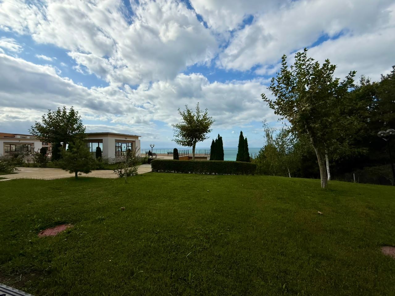 Cozy apartment in Sveti Vlas on the ground floor – sea, mountain and luxury complex