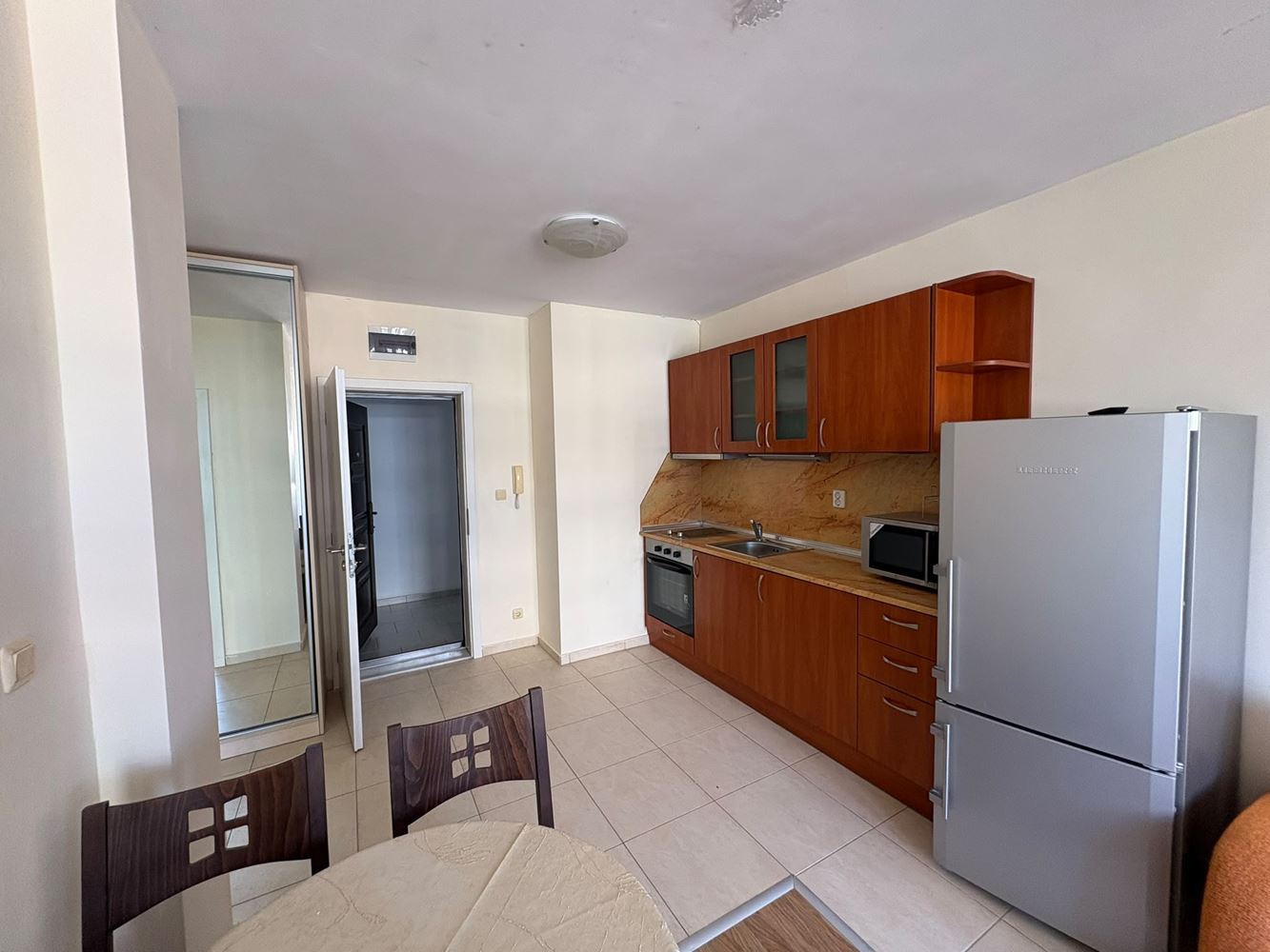 Pomorie 300 m from the Sea – Furnished One-Bedroom Apartment in a Complex with a Swimming Pool