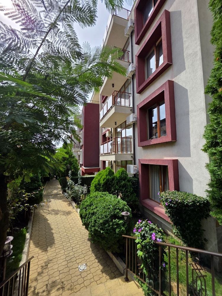 Studio with Pool View in Sveti Vlas – an Excellent Option for Investment, Living or Summer Holidays