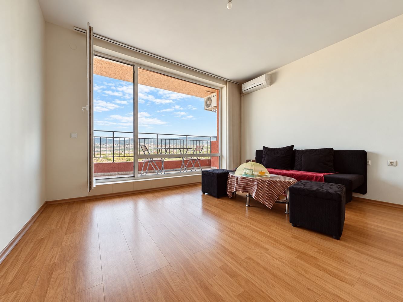 Bright and Spacious Panoramic Studio in a Preferred Complex in Sunny Beach