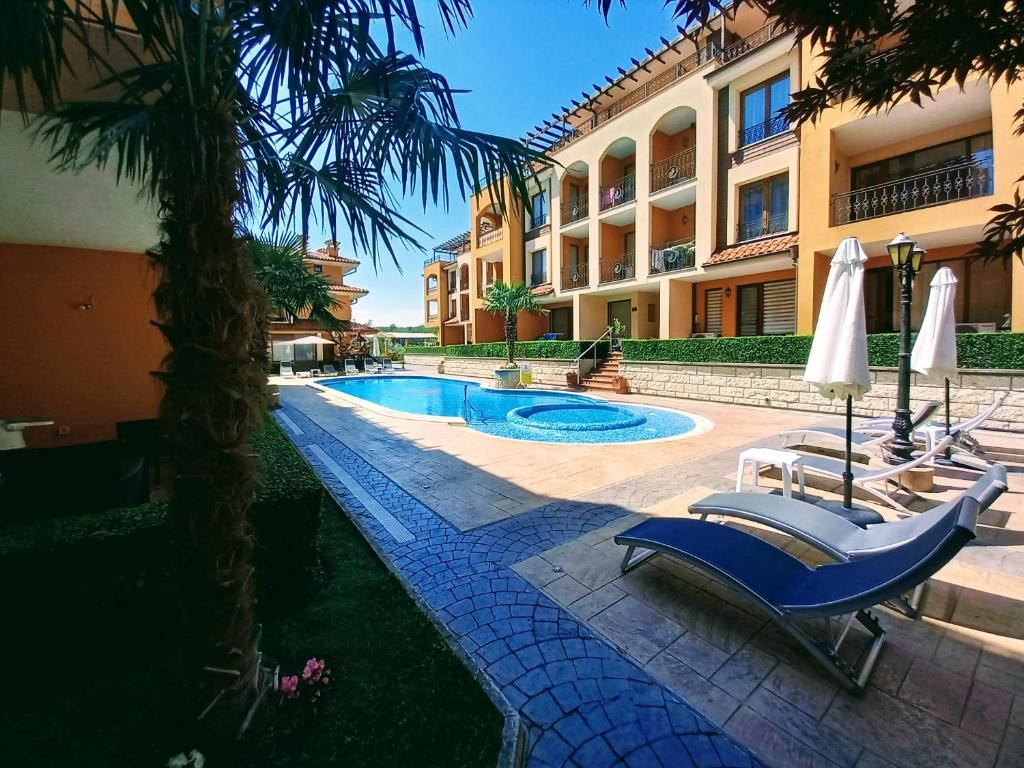 Cozy Studio in Sveti Vlas – Fully Furnished Property in a Complex with Excellent Amenities