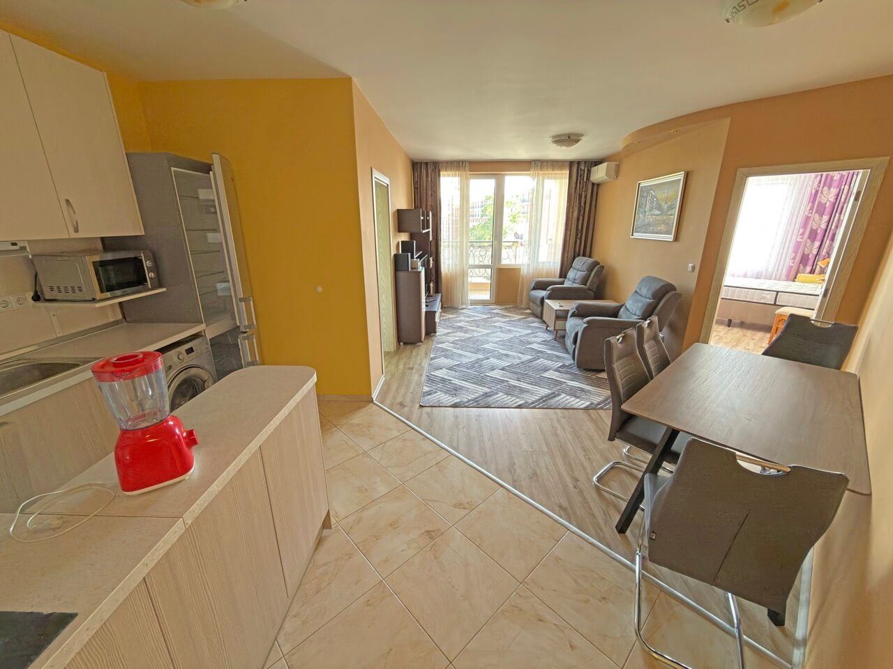 Three-Room Apartment with Sea Views, 200 Metres from the Beach in Pomorie