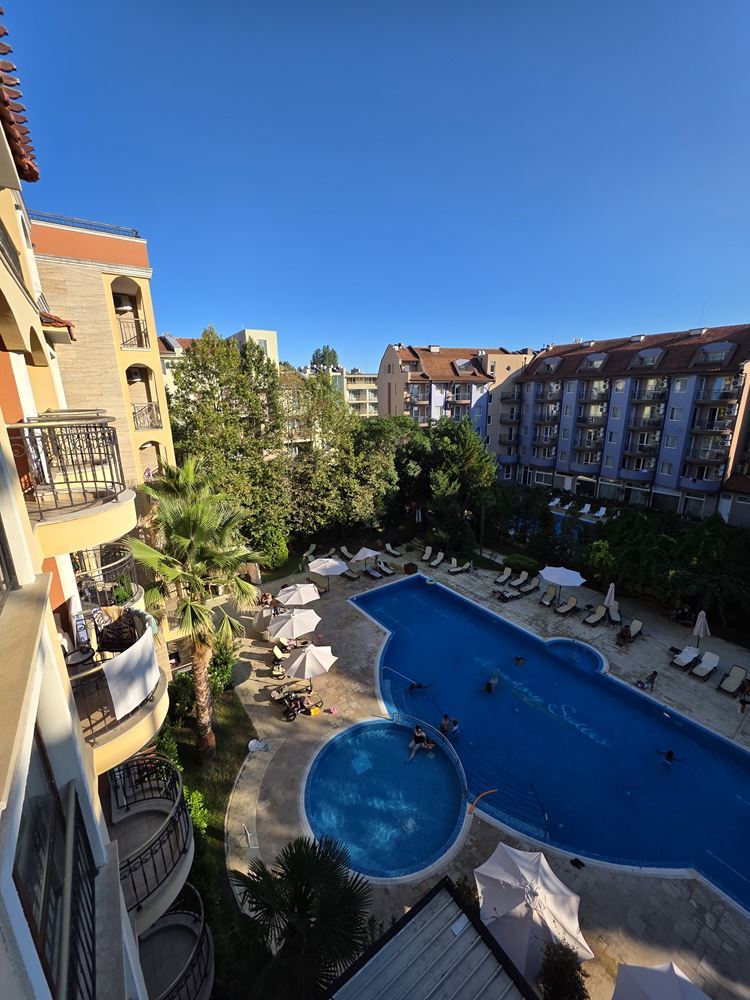 Wonderful one-bedroom apartment in a complex in Sunny Beach – pool view; style and comfort