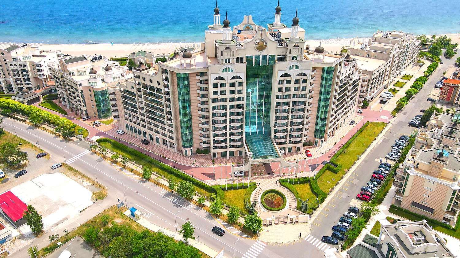 Luxury One-Bedroom Apartment on the First Line in Pomorie – Comfort and Seaside Atmosphere