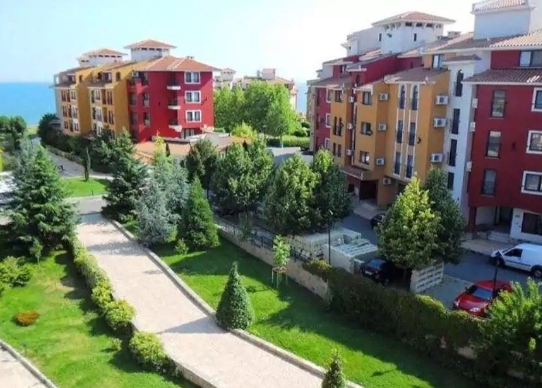 Stylish Studio with Excellent Amenities on the First Sea Line in Aheloy – Ready for Your Seaside Home