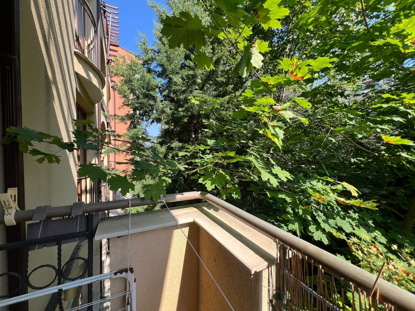 Attractive One-Bedroom Apartment Surrounded by Greenery in a Club Complex in Sunny Beach