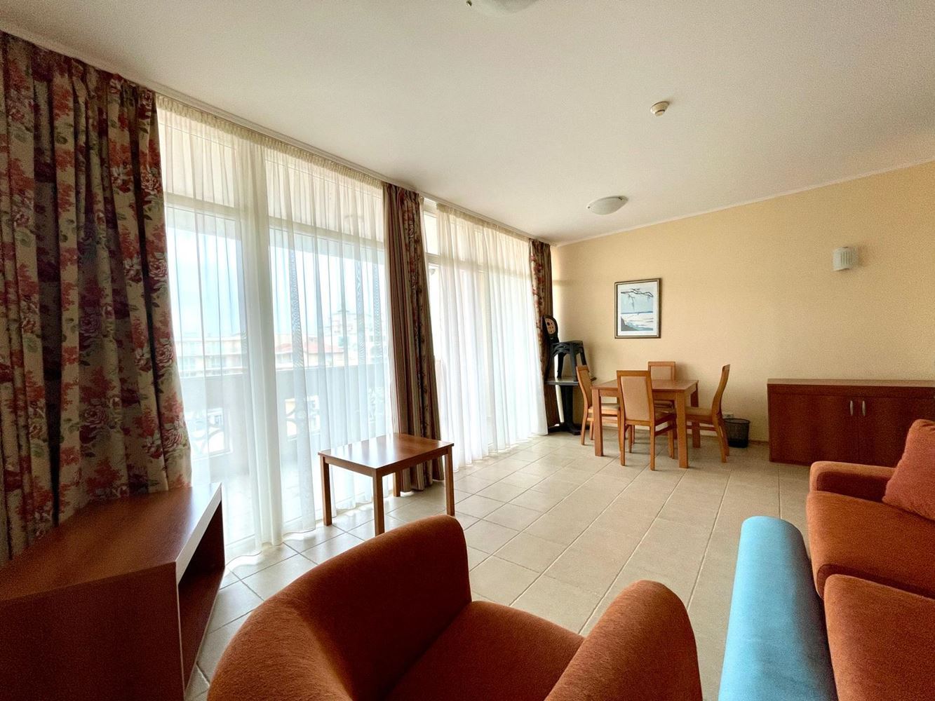 Spacious one-bedroom apartment on the first line with sea view in Pomorie