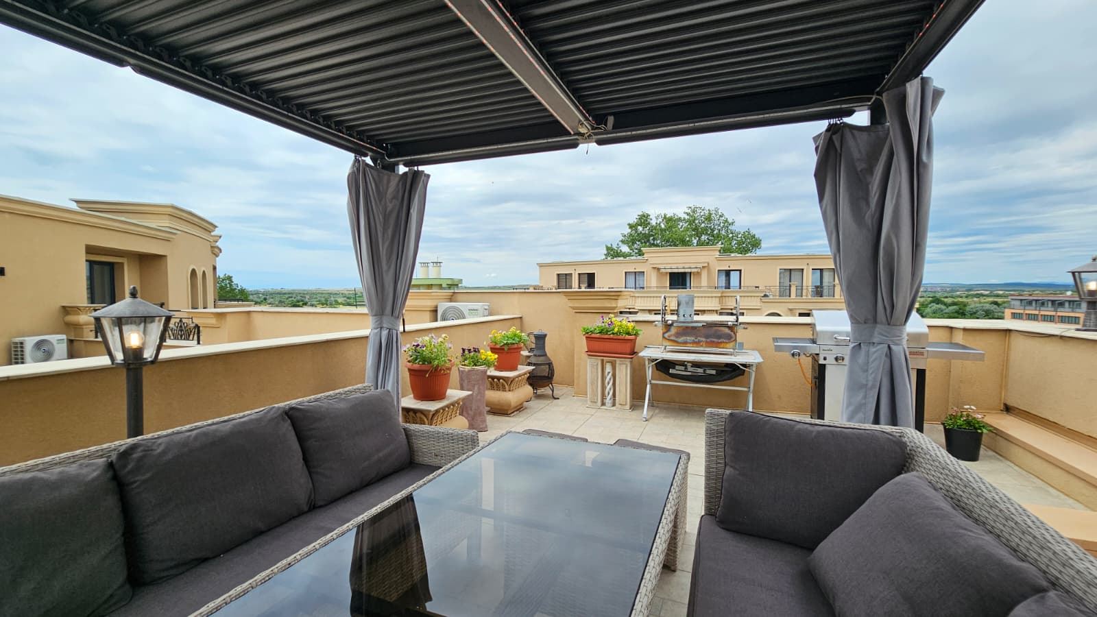 Spacious Penthouse with Panoramic Terrace and Sauna in a Modern Residential Complex in Sunny Beach