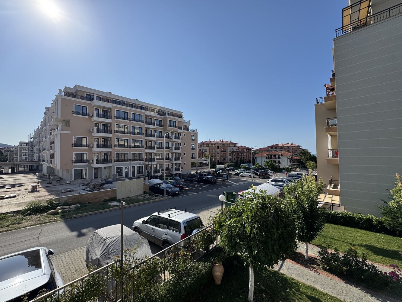 One-bedroom apartment in a modern complex in Sveti Vlas – a cosy property ready to move in