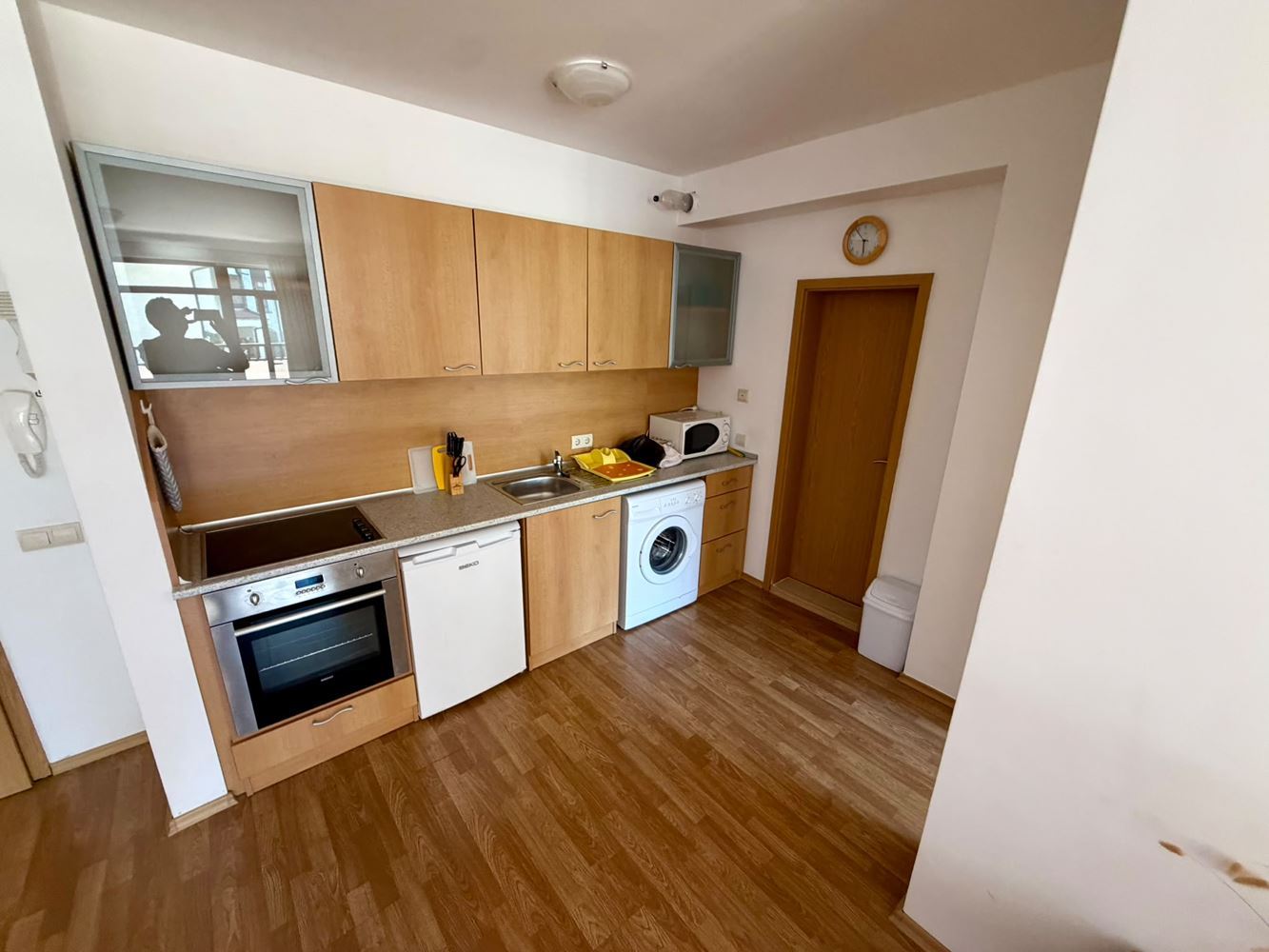 Spacious One-Bedroom Apartment with Pool View in Aheloy