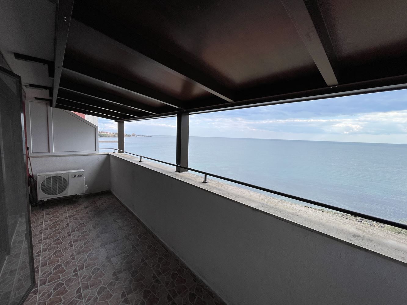 First Line in Aheloy – Apartment with Direct Sea View in a Luxury Complex