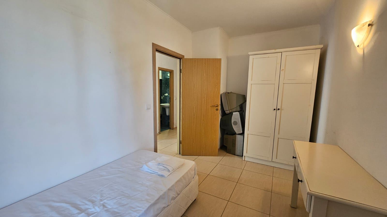 Two-Bedroom Apartment with No Maintenance Fee, Right Next to a Supermarket