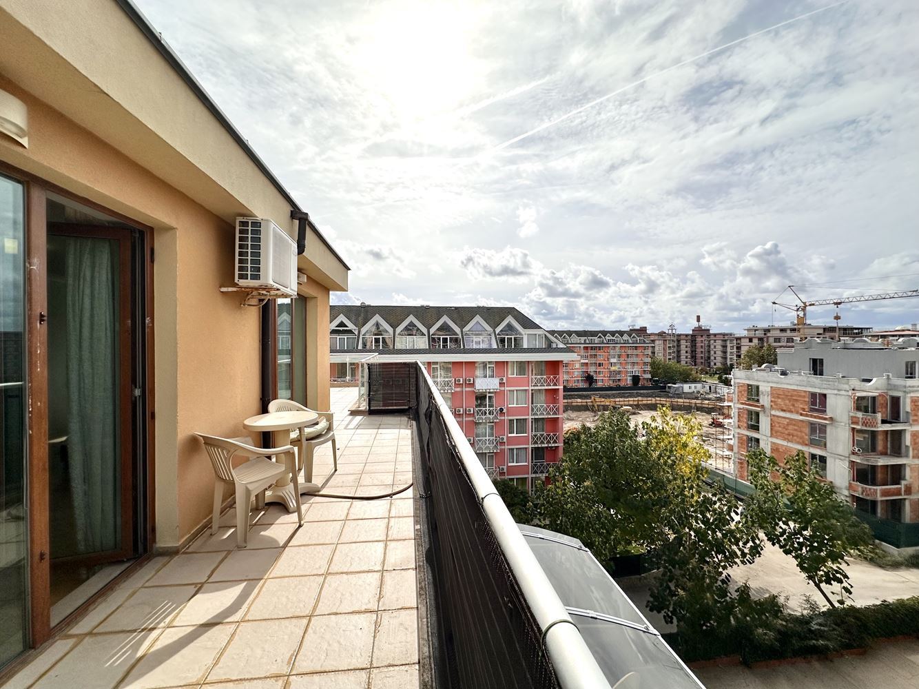 Spacious Studio with Impressive Panoramic Terrace in Sunny Beach