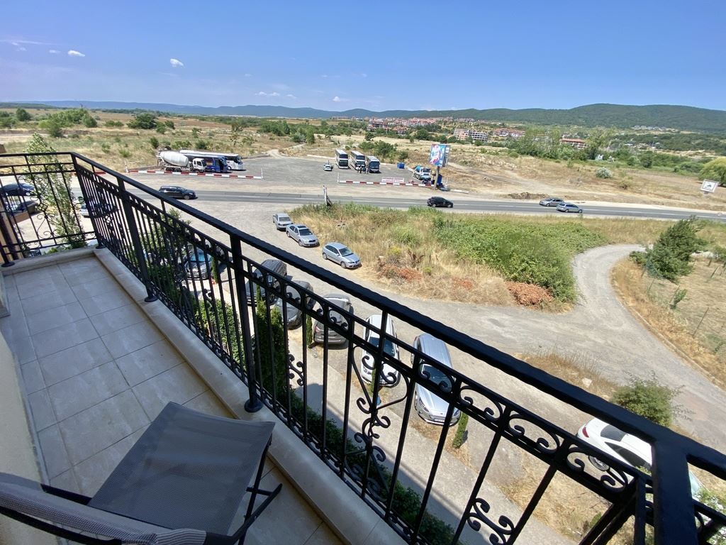 Functional studio with mountain view – Sunny Beach, northern area, 500 m from the beach