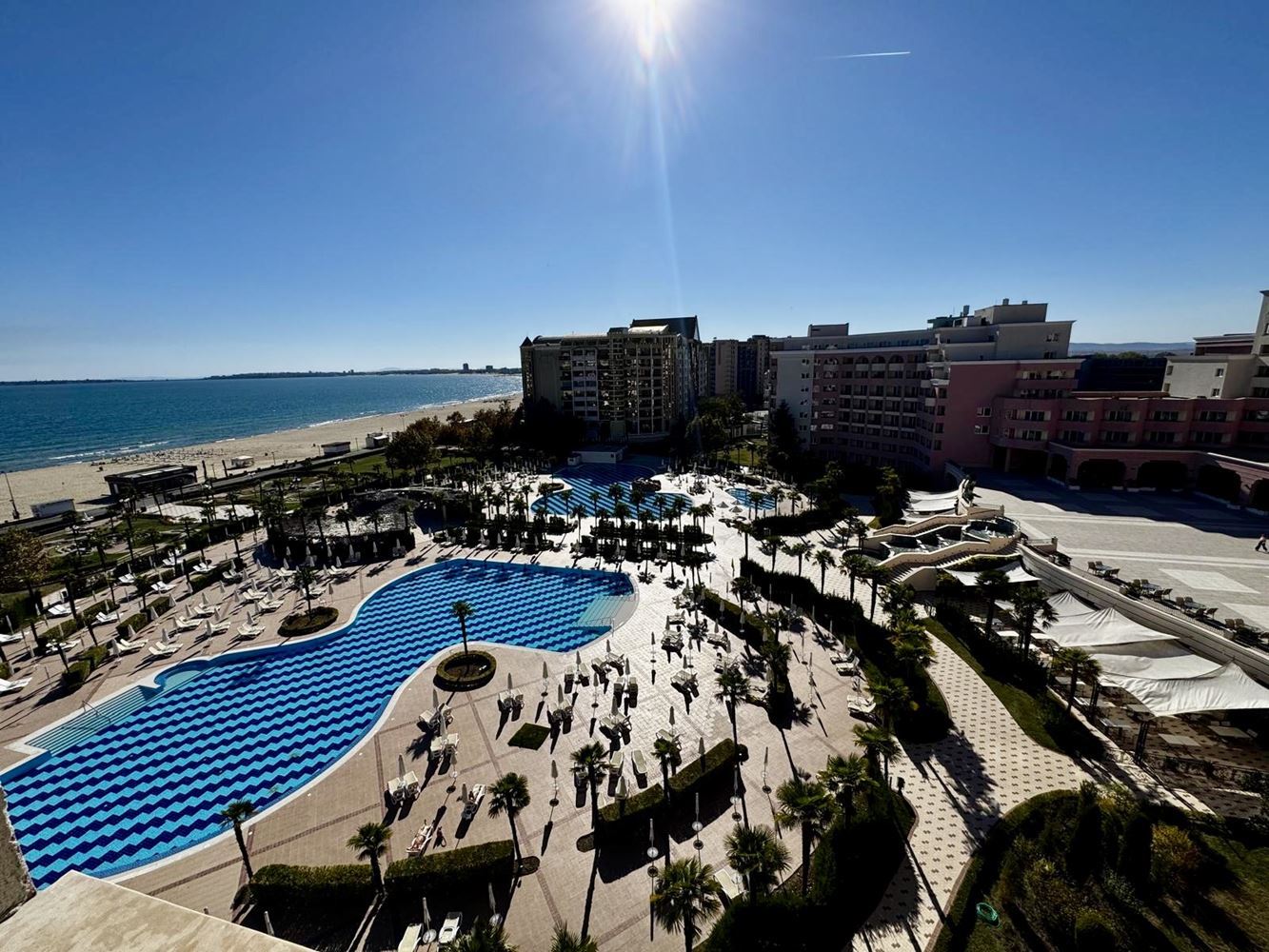 Spacious one-bedroom apartment with a large terrace and panoramic sea view