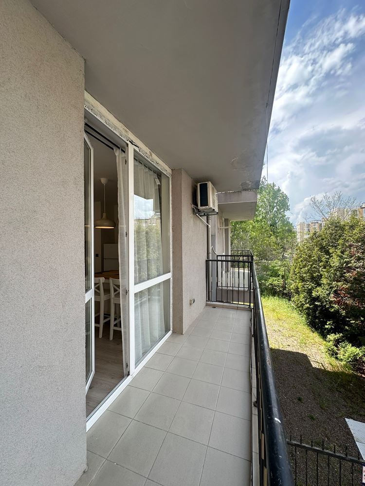 Luxuriously Furnished One-Bedroom Apartment with No Maintenance Fee in Sunny Beach