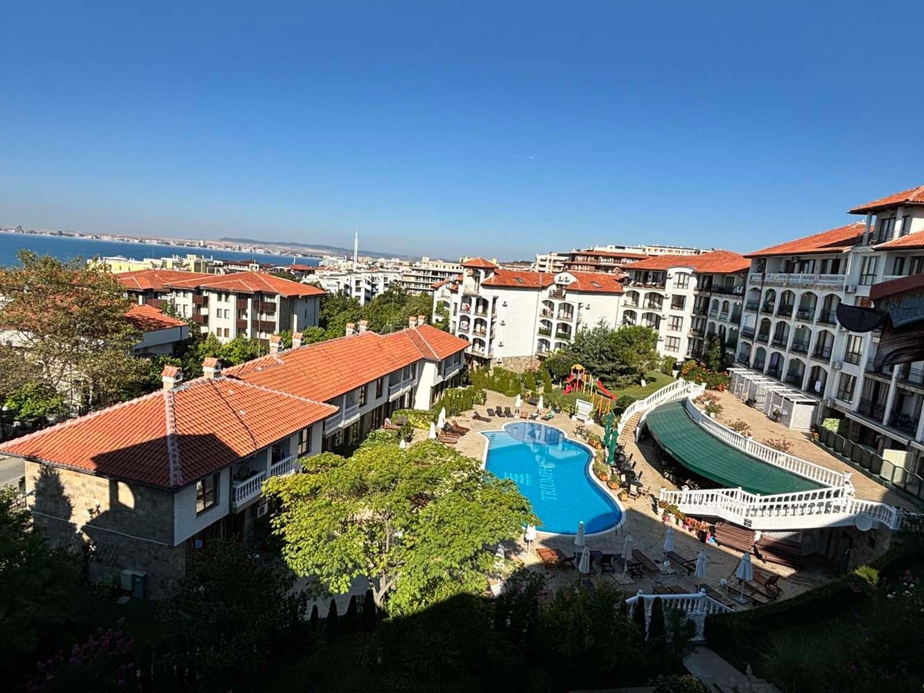 Cozy One-Bedroom Apartment with Panoramic Sea View in Sveti Vlas